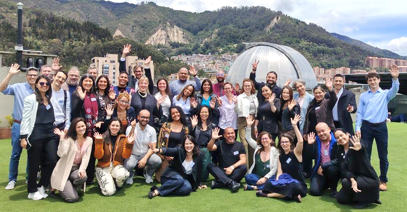 131 Aruba a comparti conocemento durante cumbre na Colombia